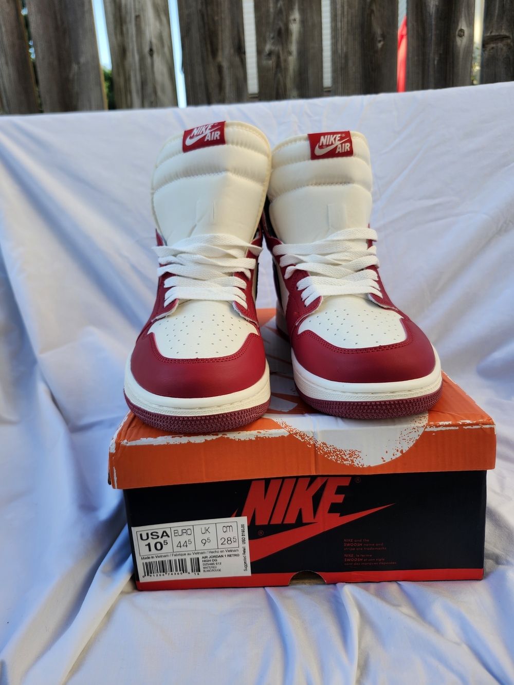 Jordan 1 Retro High OG  -Lost And Found ( 10.5)
